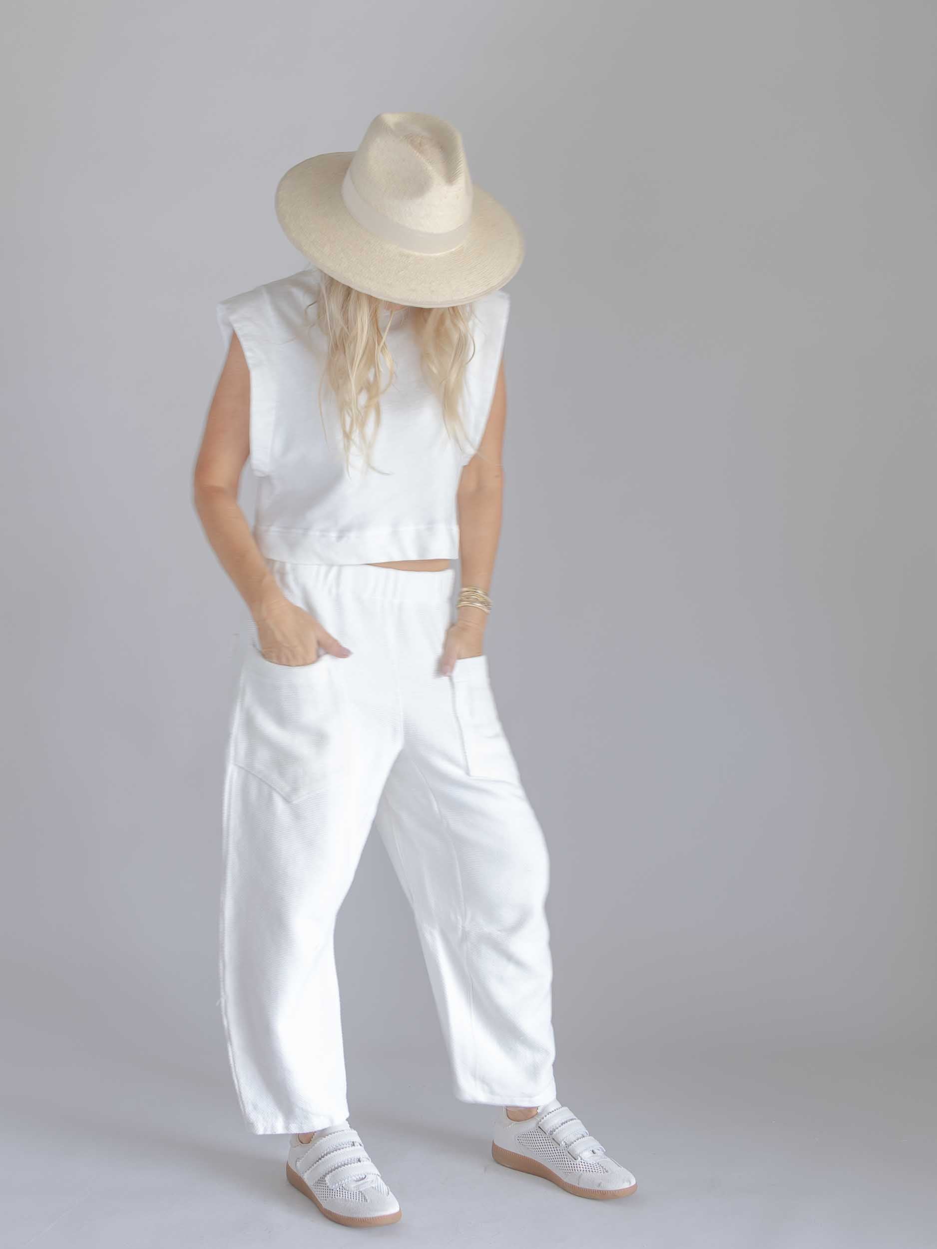 Quiet White Set