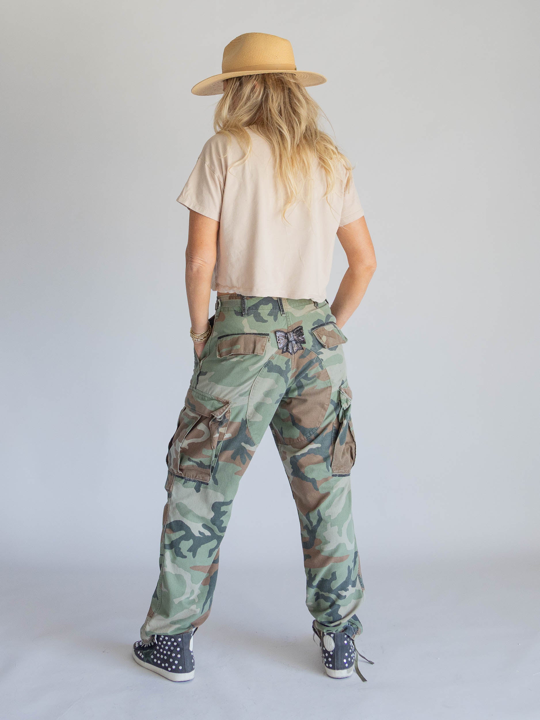 Bow Butt Camo Pants